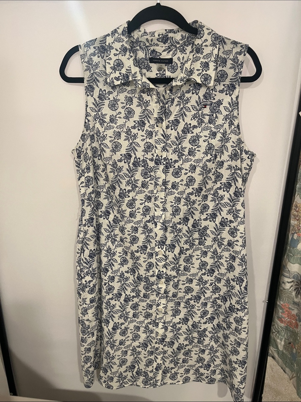 Tommy Hilfiger Sleeveless Floral Shirt Dress - White & Navy